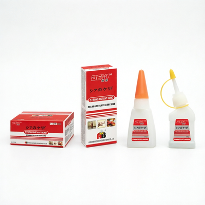 Моментальный клей 502 Super Glue, флакон 15 г, предназначен для быстрого склеивания с сильной адгезией и временем отверждения от 5 до 7 секунд.